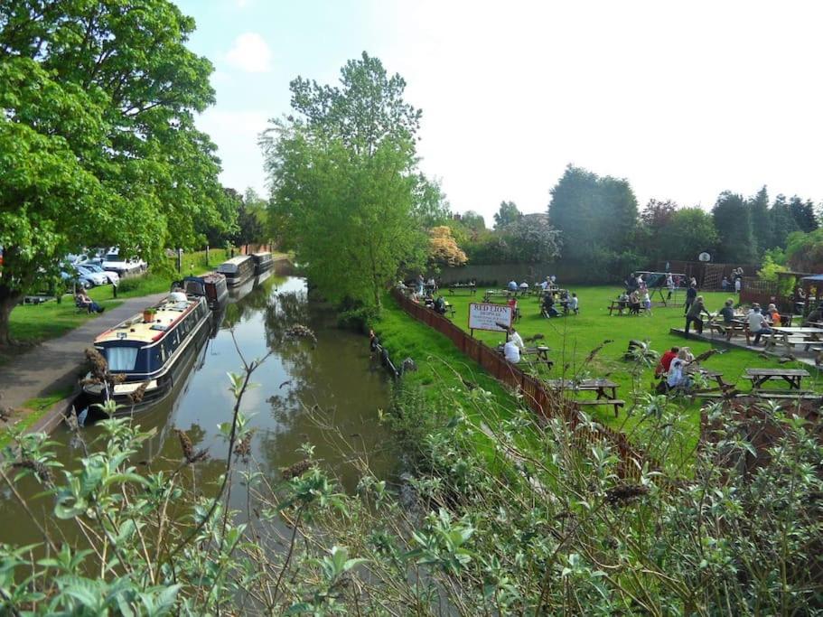 Hidden Gem Canal Facing Retreat With Lovely Walks Hopwas Екстер'єр фото